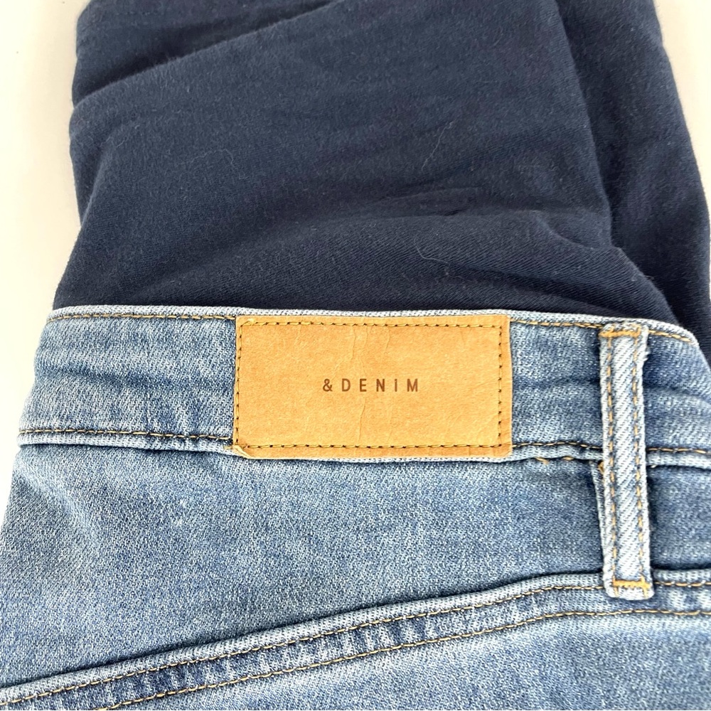 & Denim Mama Maternite’ Skinny Tapered Denim Maternity Jeans Size Small - Picture 5 of 7